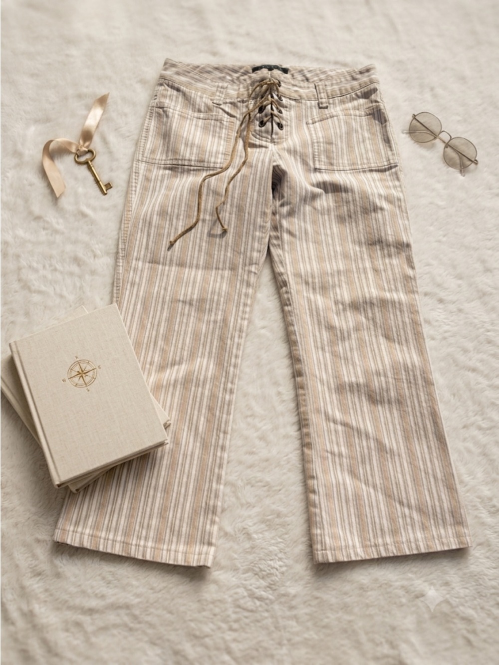 Theory  Striped Capri Pants Lace-Up Beach Coastal Boho Size 6 Cream Green Pink